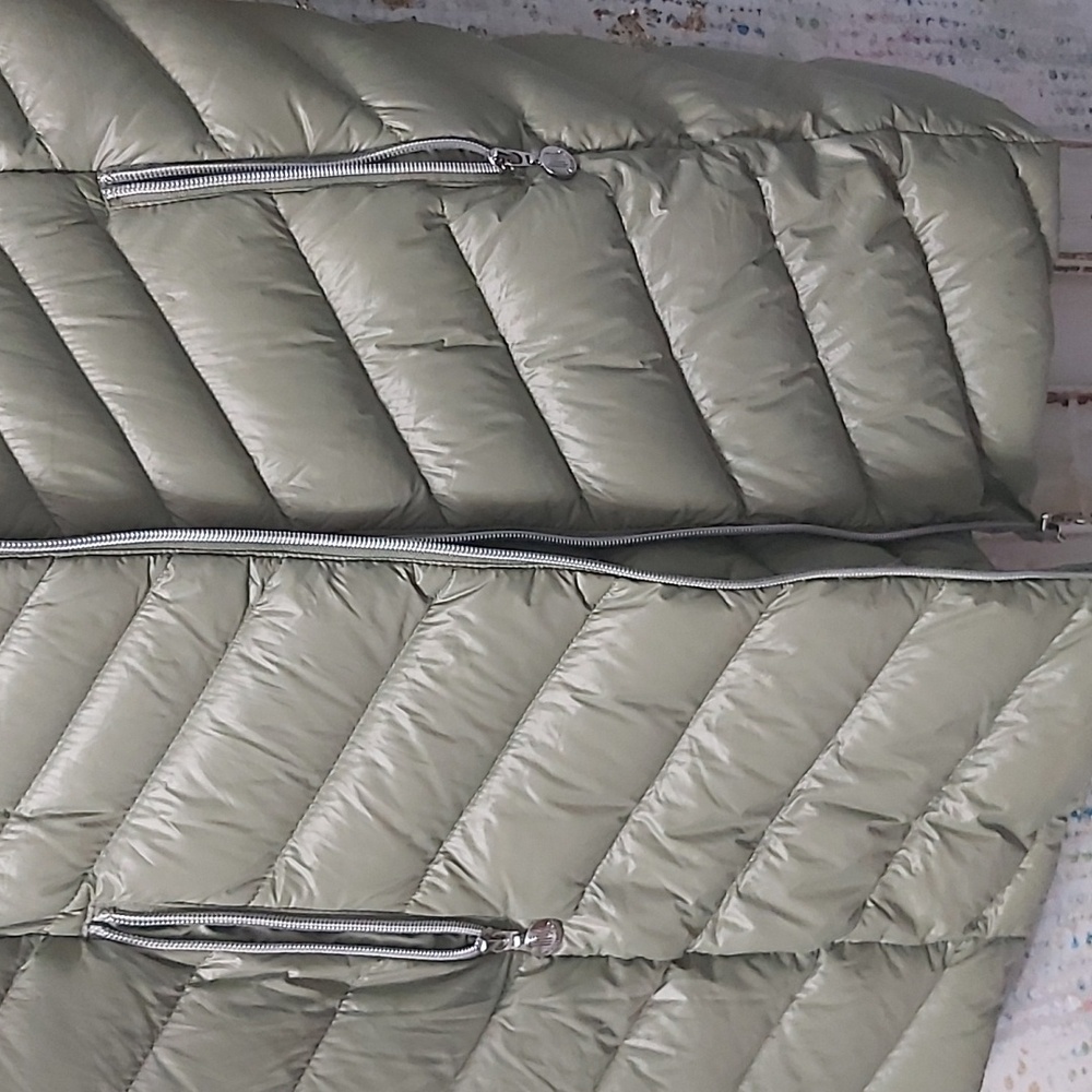 Packable Puffer Coat - Picture 5 of 11